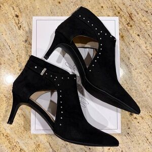 NIB Jaclyn Smith GEM Black Studded Ankle Booties Boots - Size 9